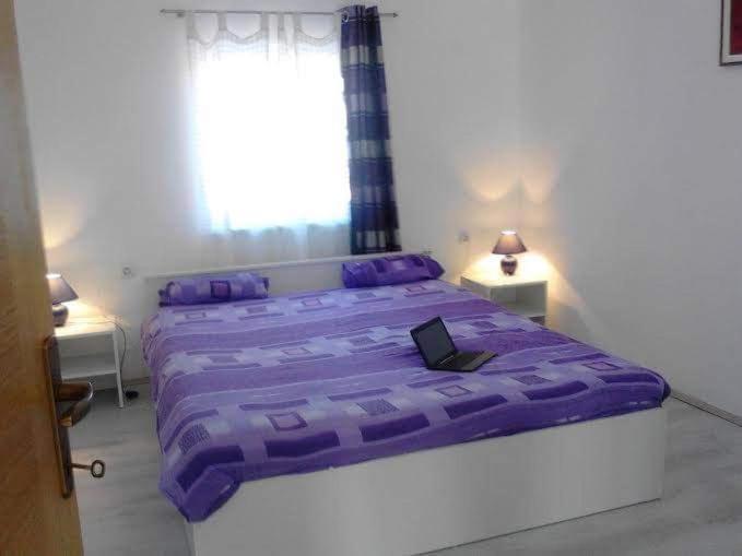 Karin Apartmani Hani Gornji Karin Buitenkant foto