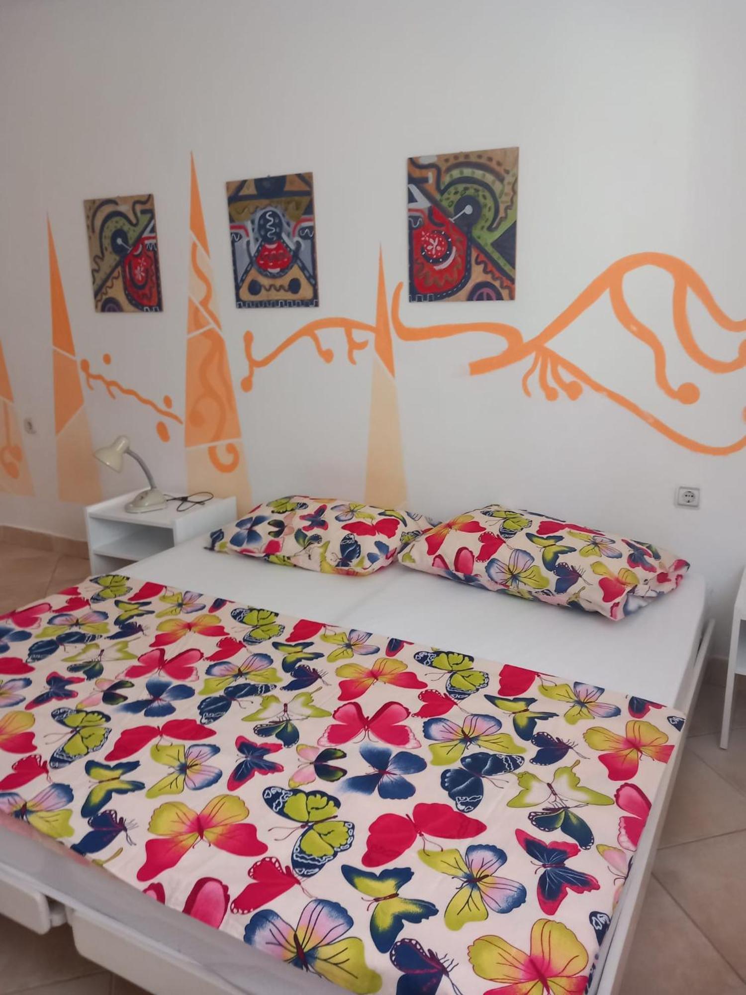 Karin Apartmani Hani Gornji Karin Buitenkant foto