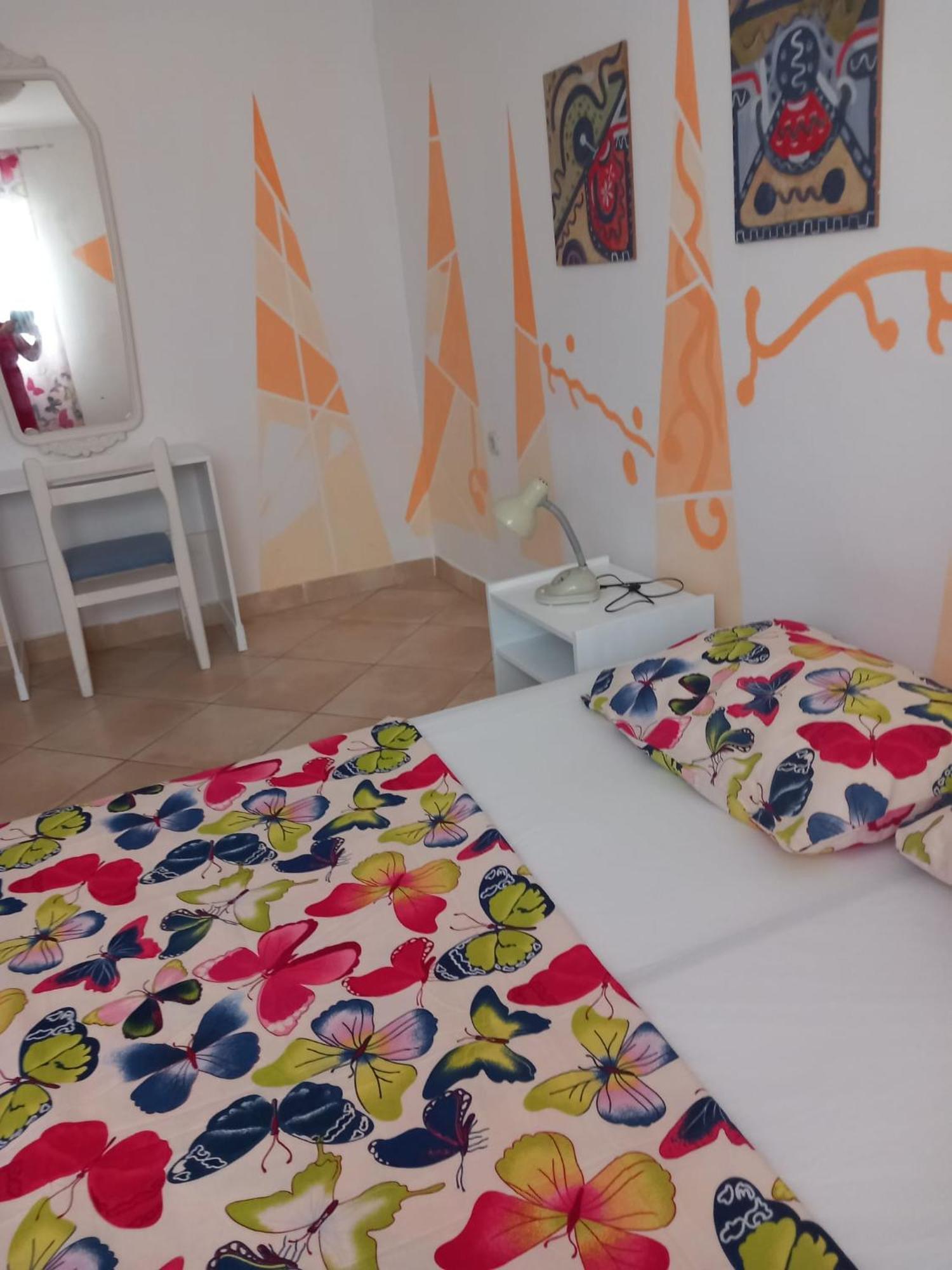 Karin Apartmani Hani Gornji Karin Buitenkant foto